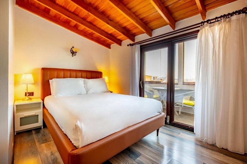 Территория Mangana Konak 4*