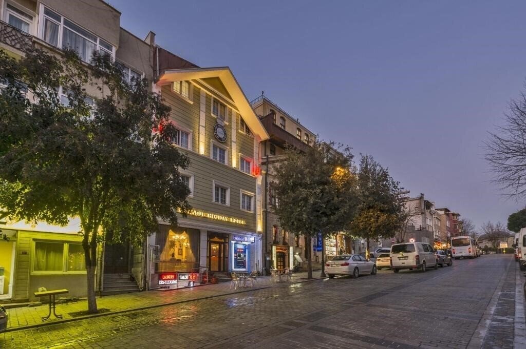 Готель Istanbul Holiday Hotel 3*