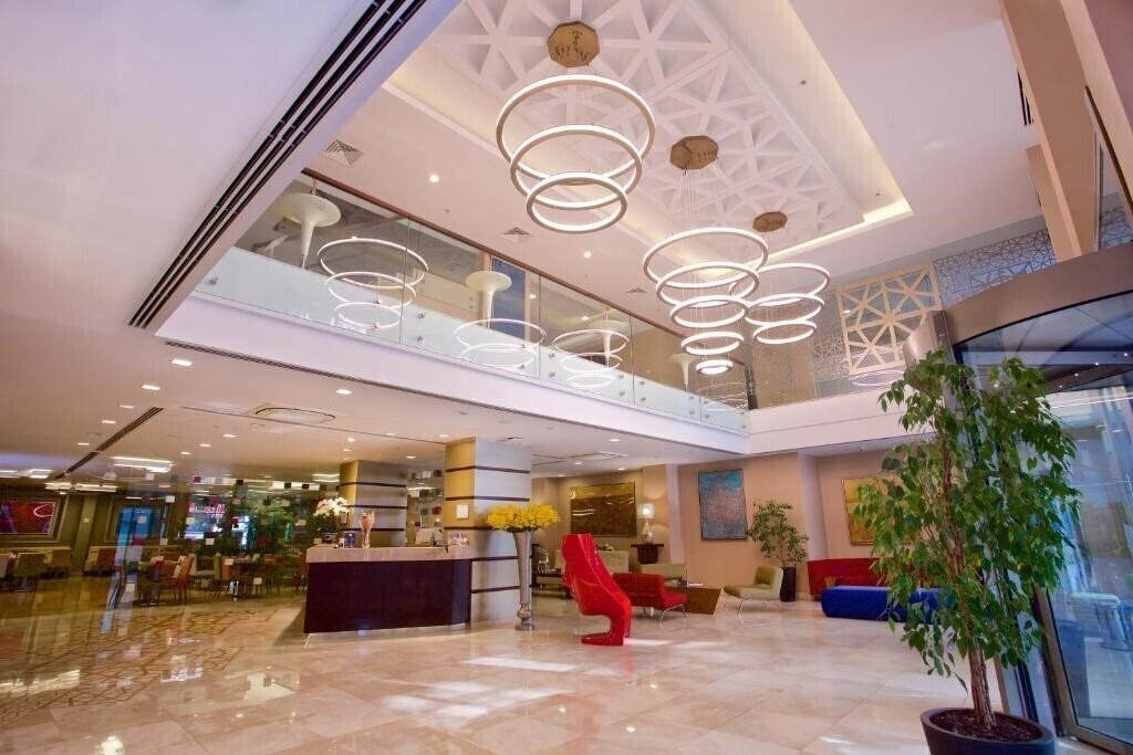 Вид Ramada Istanbul Taksim Hotel (ex. The Madison Hotel, Madison Hotel) 4*