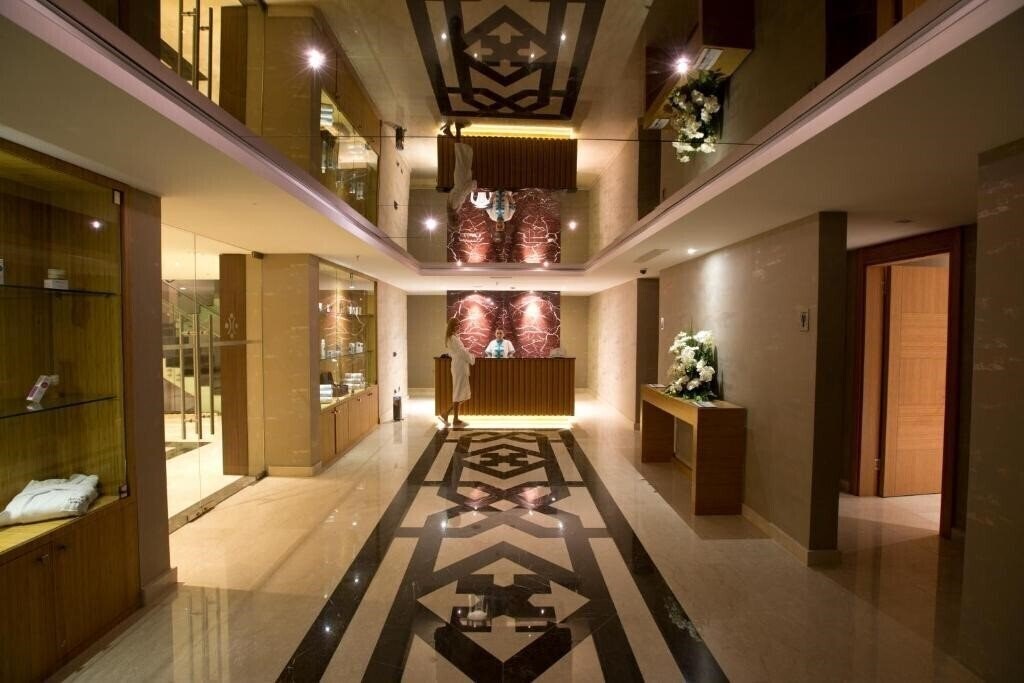 Панорама Miracle Istanbul Asia 5*