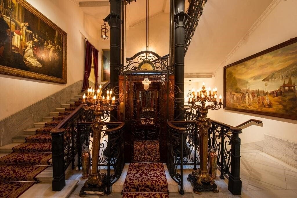 Апартаменты Pera Palace Hotel 5*