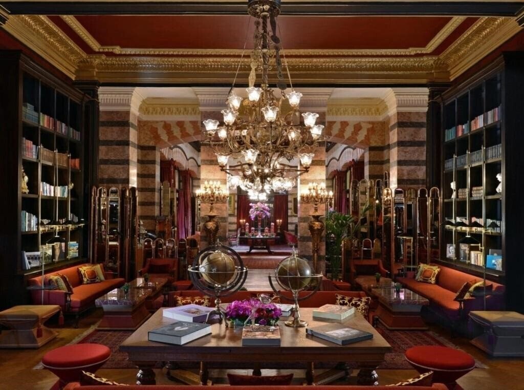 Панорама Pera Palace Hotel 5*