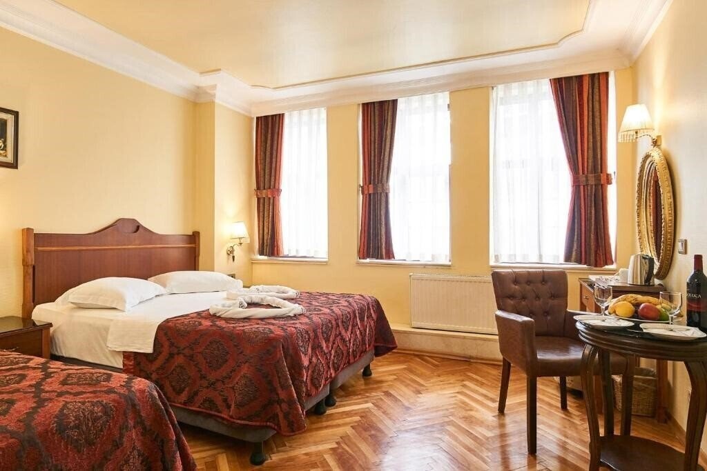 Фотография Amber Hotel (ex. Amber Hotel & SPA, Amber Inn Hotel, Best Western Amber, Amber Hotel Istanbul) 4*