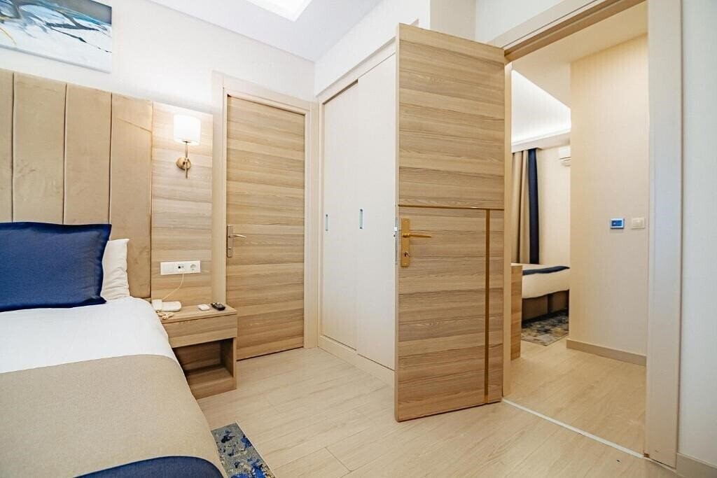 Панорама The Milltown Hotel (ex. The Milltown Sisli, Comfort Beige) 3*