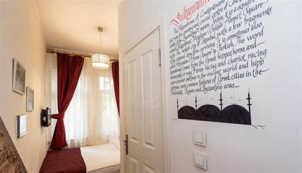 Апартаменты Corner Hot & Hot Budget (ex. Corner Hot Hotel, Hot Budget ) 3*