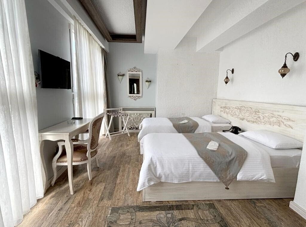 Панорама Elegance Asia Hotel 3*