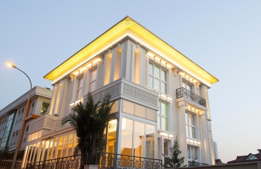 Вид Elegance Asia Hotel 3*