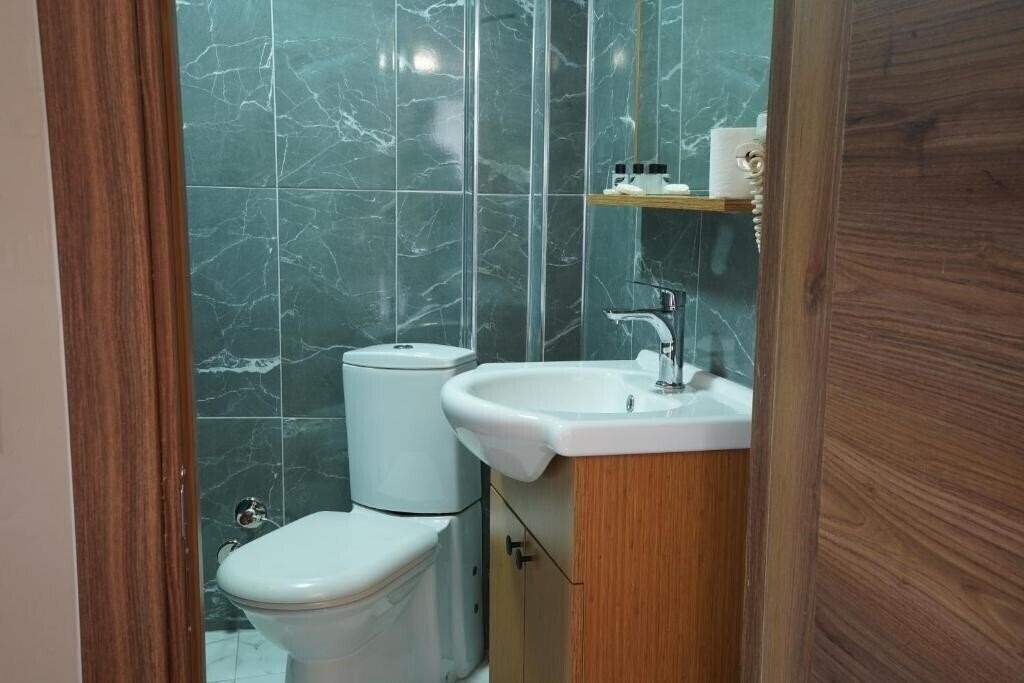 Апартаменти Golden Palace Hotel 3*