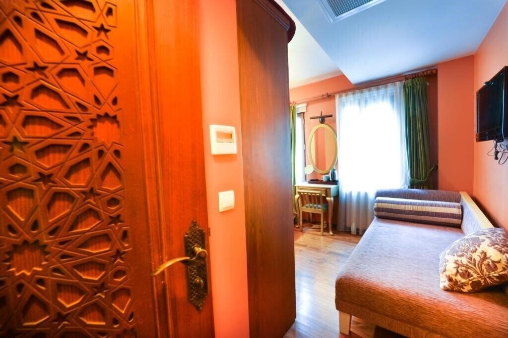 Панорама Merial Hotel 3*