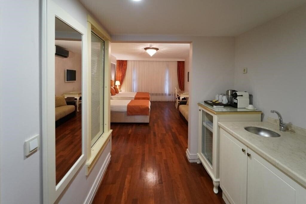 Територія Suitel Bosphorus 3*