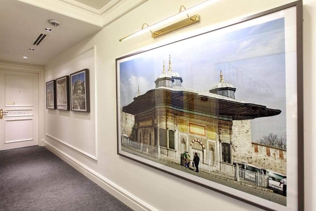 Панорама Taksim 15 Suites 3*