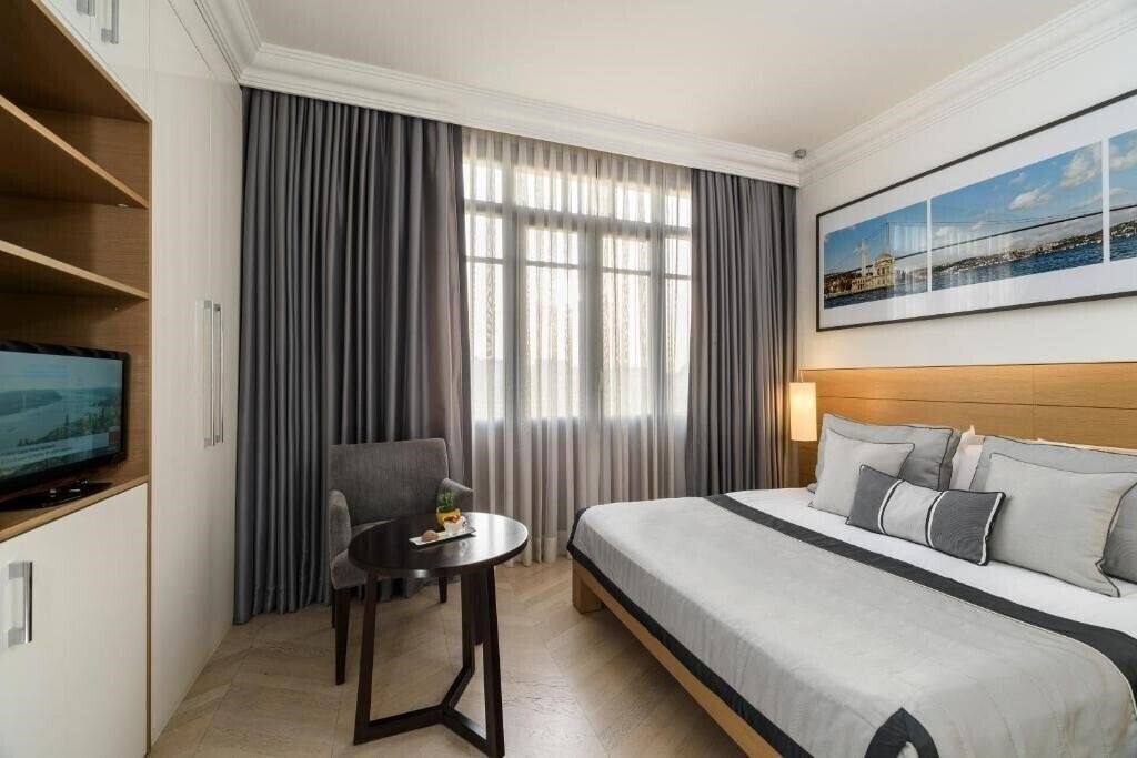 Готель Taksim 15 Suites 3*