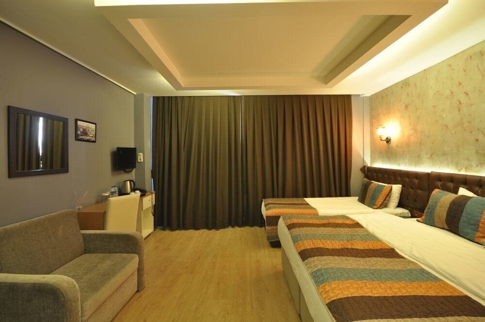 Панорама Taksim Plussuite Hotel 3*