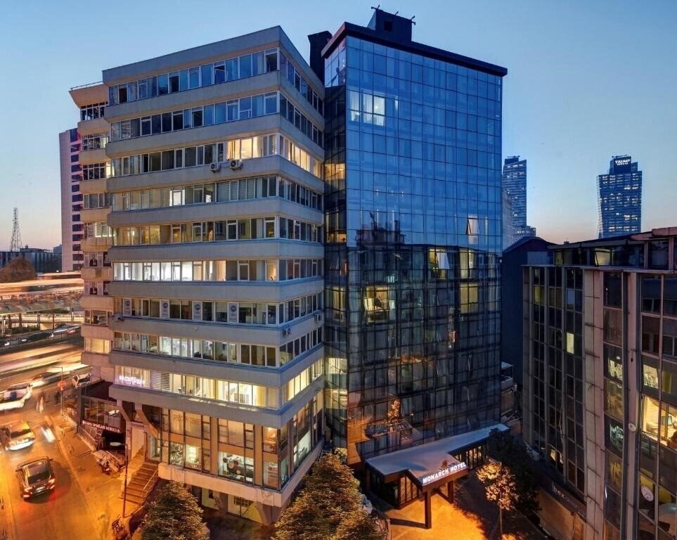 Фотография White Monarch Hotel 4*