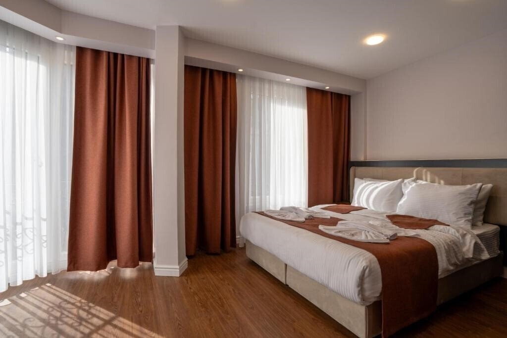 Фото Navoris Hotel 4*
