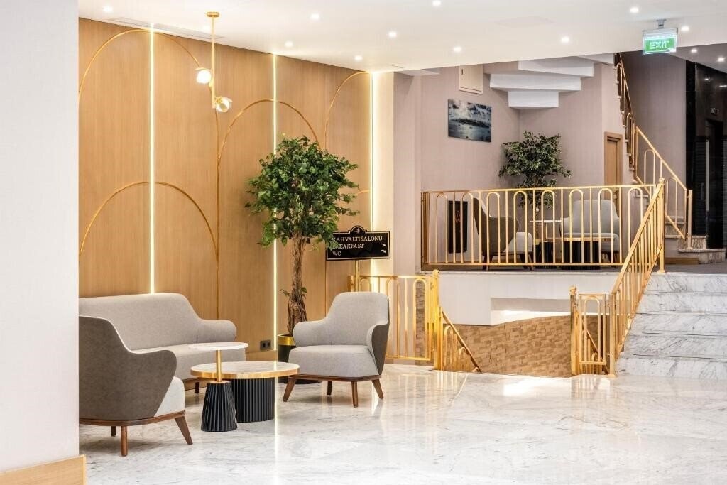 Панорама Bristol 3*