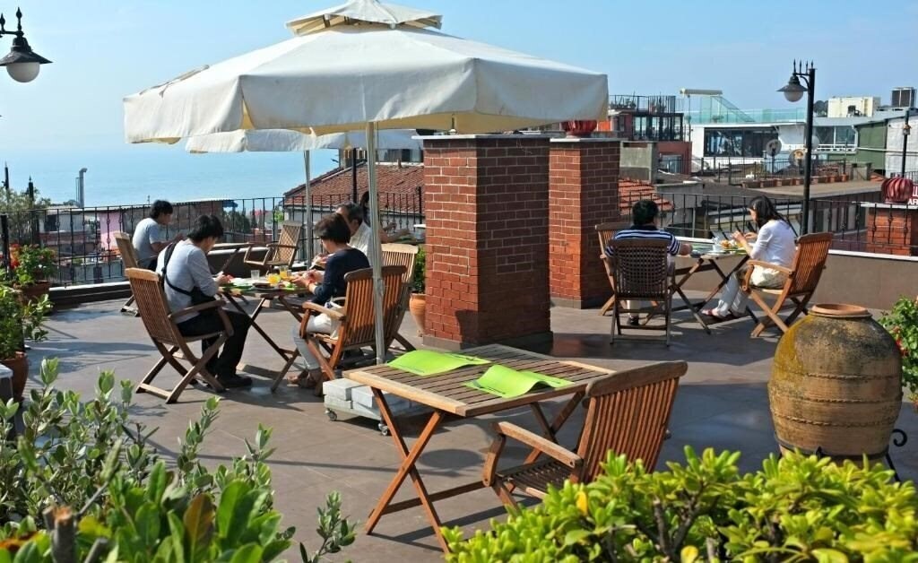 Територія Uyan Hotel (ex. Hotel Uyan Special Category) 4*