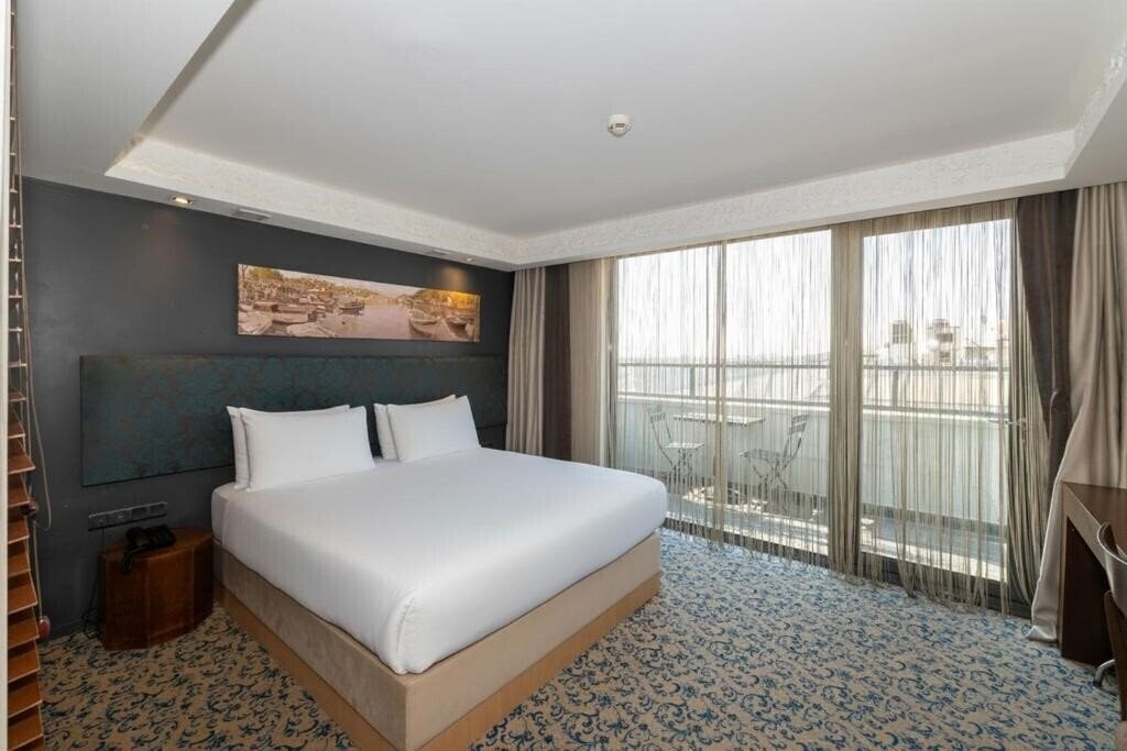 Фотография Pera Tulip Hotel 4*