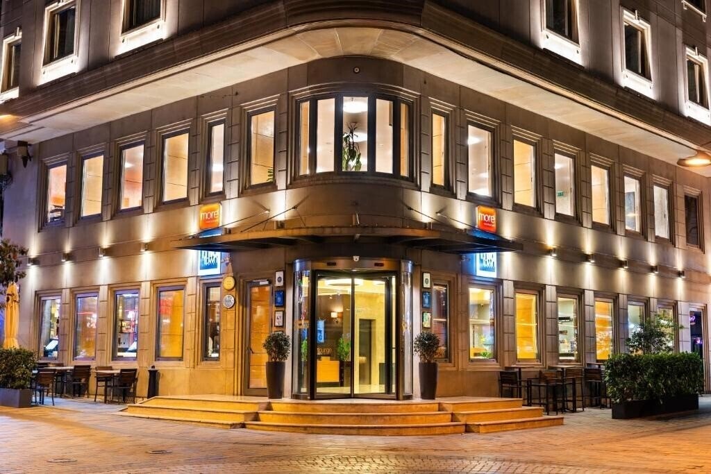 Отель Midtown Hotel 4*