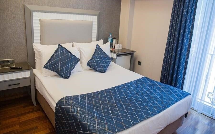 Апартаменты Mineo Park Hotel (ex. Nova Plaza Park, Manesol Boutique Taksim Hotel) 4*