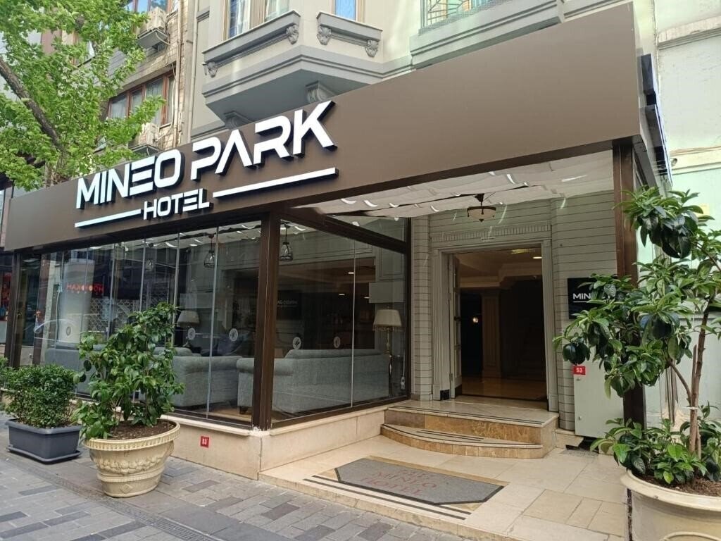 Отель Mineo Park Hotel (ex. Nova Plaza Park, Manesol Boutique Taksim Hotel) 4*