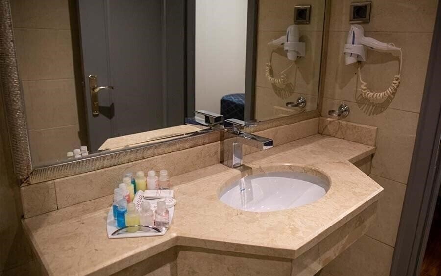 Вид Mineo Park Hotel (ex. Nova Plaza Park, Manesol Boutique Taksim Hotel) 4*