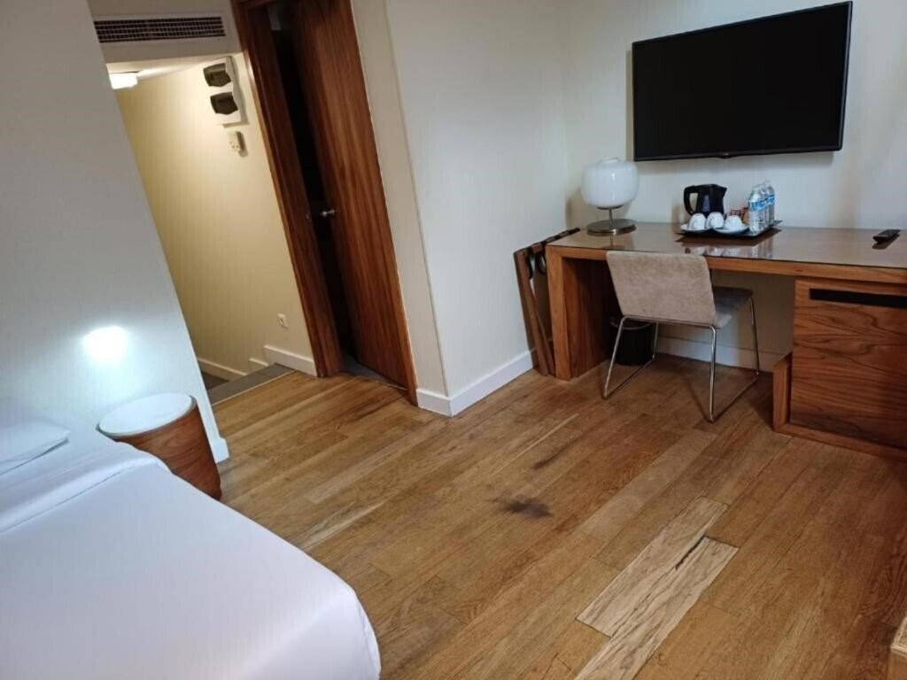 Территория Miapera Hotel & SPA (ex. Occidental Pera, Room Mate Kerem) 4*