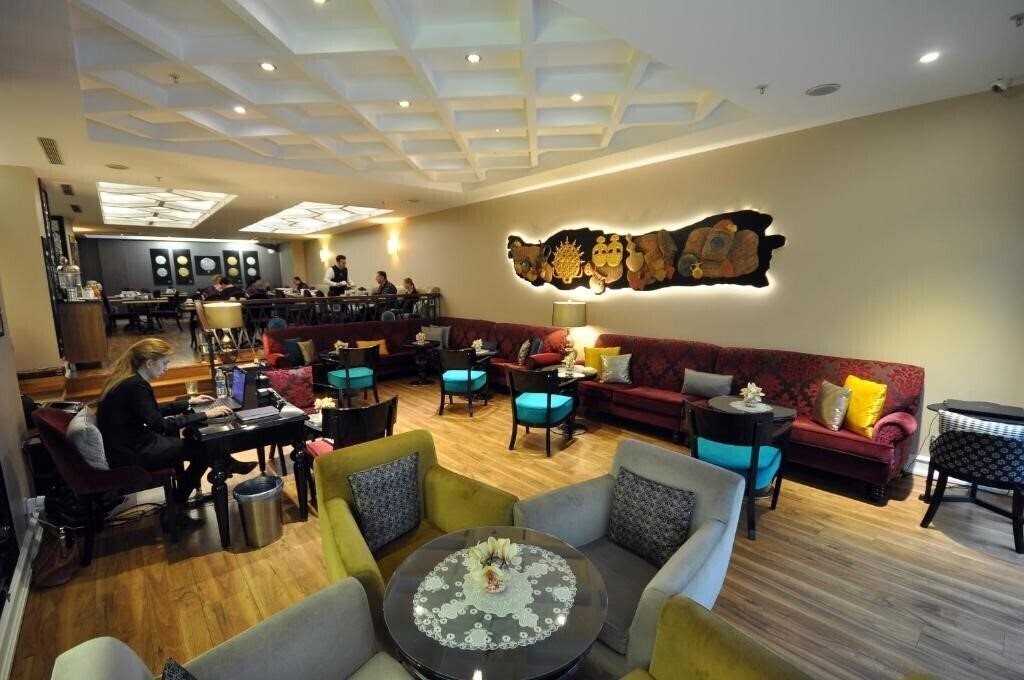 Панорама Neorion 4*