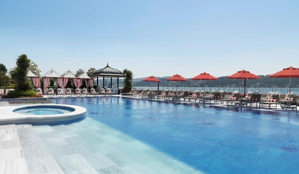 Апартаменты Four Seasons Bosphorus 5*