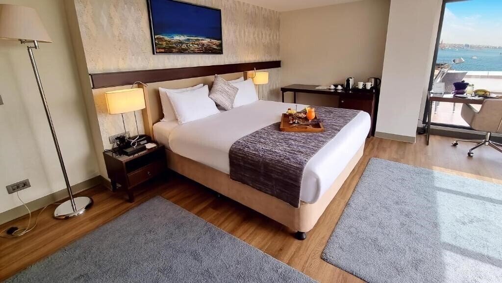 Апартаменти Port Bosphorus Hotel 4*