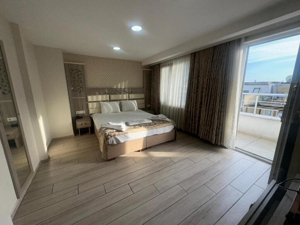 Панорама Raimond Hotel (ex. Ciwan) 3*