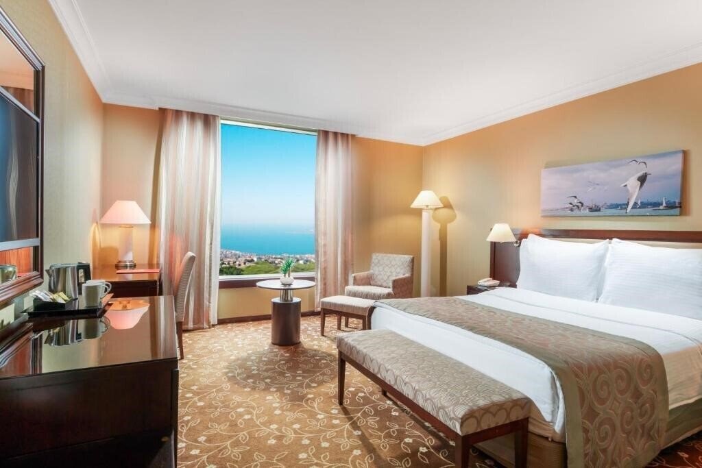Территория Kaya Istanbul Fair & Convention Hotel (ex. Kaya Istanbul Fair & Convention Beylikduzu, Kaya Ramada Plaza) 5*