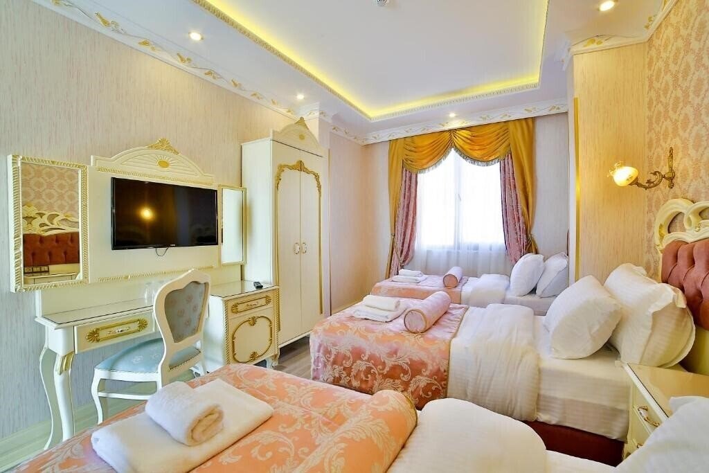 Вид Nayla Palace Hotel 3*