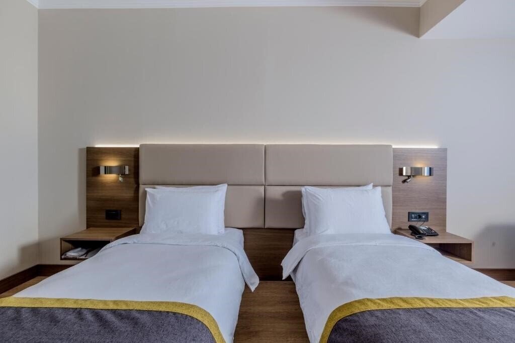 Апартаменты Nearport Hotel 4*