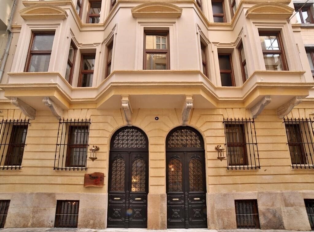 Вид Taxim Lounge Hotel 4*