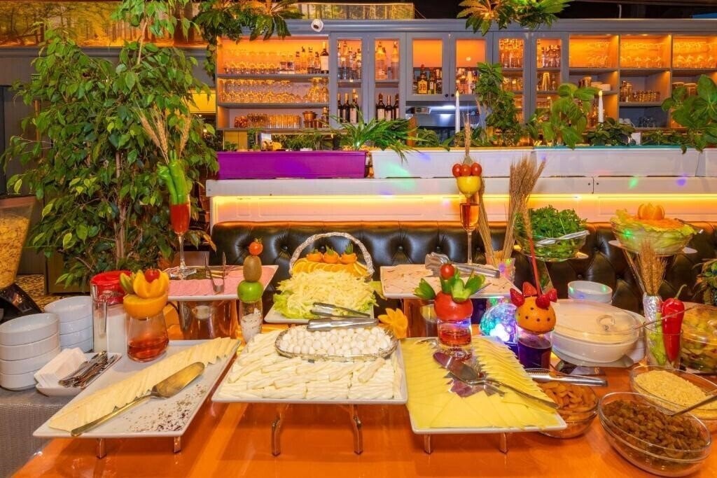 Апартаменты Alpek Hotel 3*