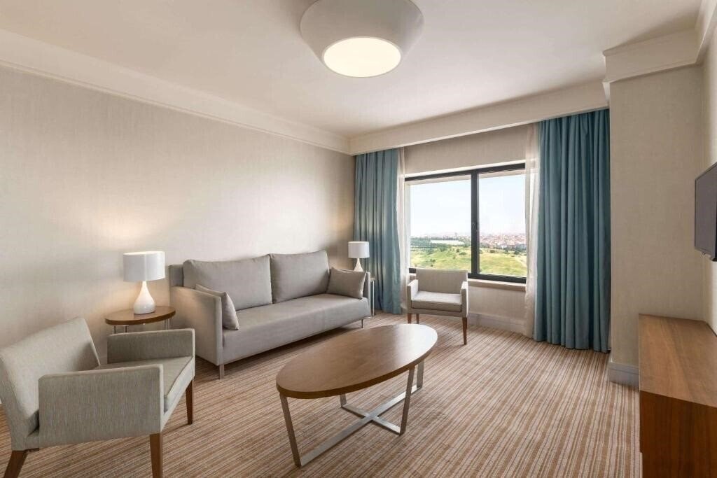 Апартаменты Ramada Plaza Istanbul Tekstilkent 5*