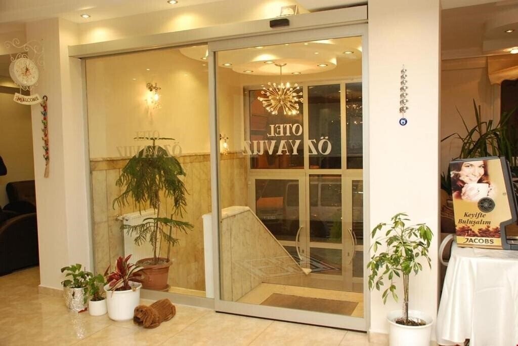 Территория Hotel Ozyavuz (ex. Otel Oz Yavuz, Ozyavuz Hotel) 3*
