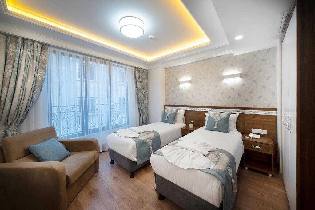 Готель Lika Hotel 3*