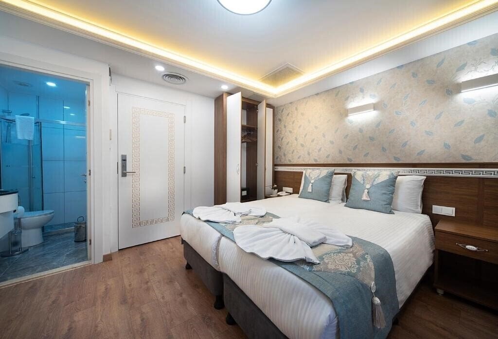 Фото Lika Hotel 3*