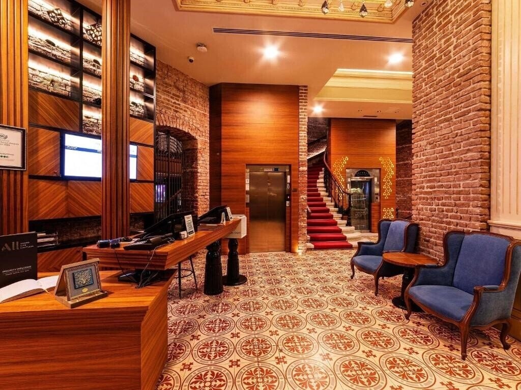 Панорама Mercure Istanbul Sirkeci Hotel 4*