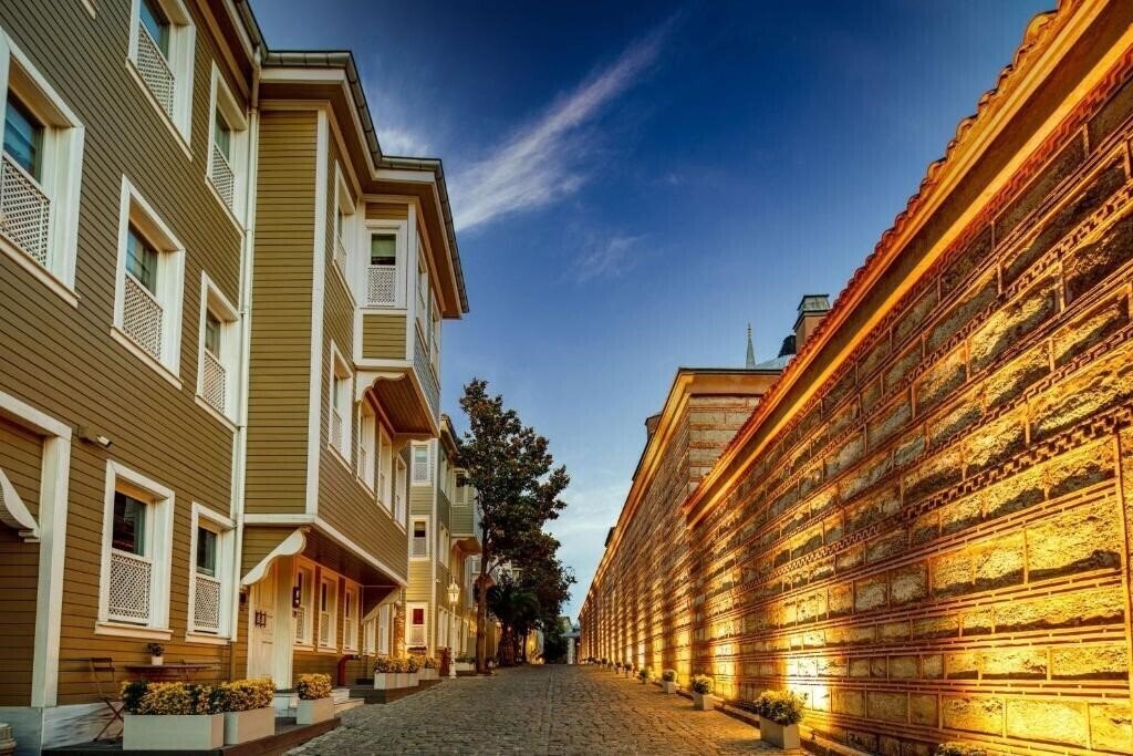 Вид Hagia Sofia Mansions Istanbul, Curio Collection By Hilton 5*