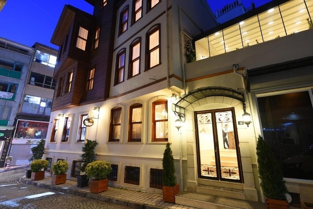 Вид Elyka Hotel Istanbul (ex. Elyka Hotel Istanbul Boutique, Omer Bey Konak Hotel) 3*