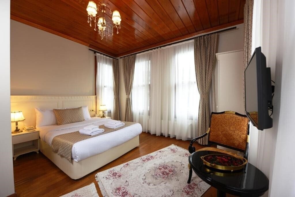 Територія Elyka Hotel Istanbul (ex. Elyka Hotel Istanbul Boutique, Omer Bey Konak Hotel) 3*
