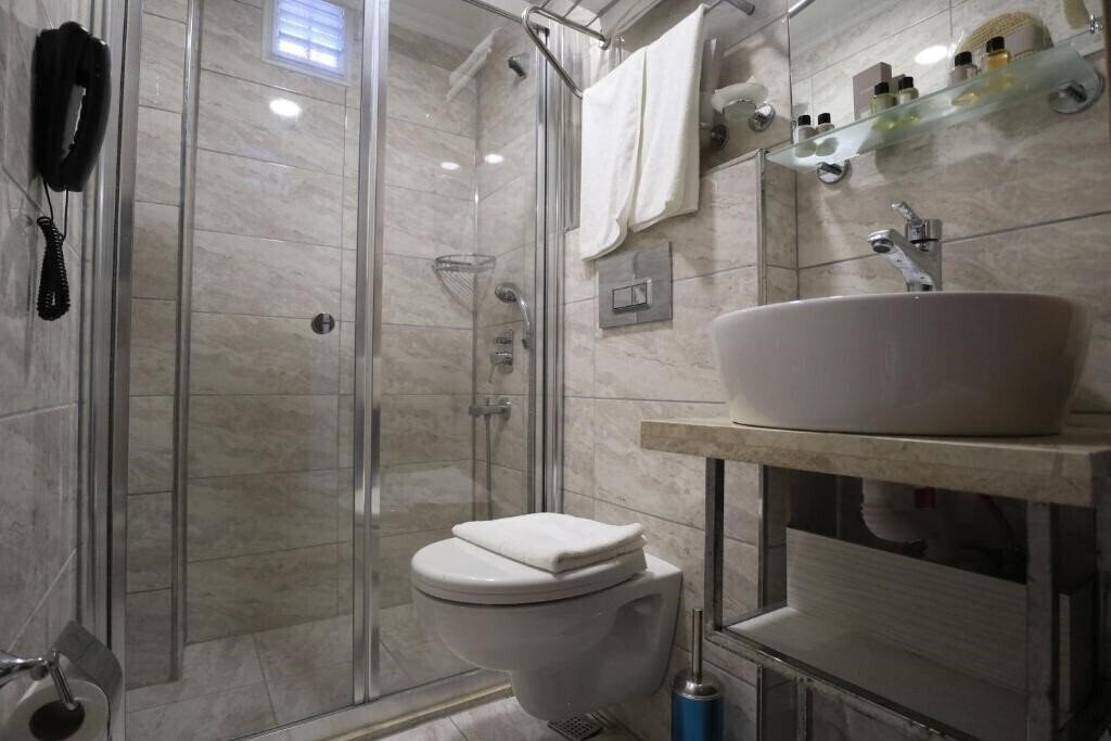 Вид NL Amsterdam Hotel 3*