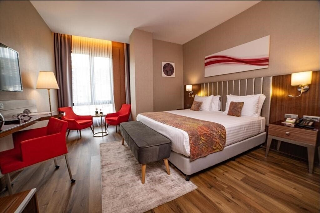 Фото Ramada By Wyndham Istanbul Alibeykoy 4*