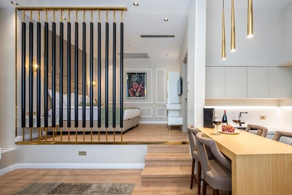 Отель Veyron Hotels 4*