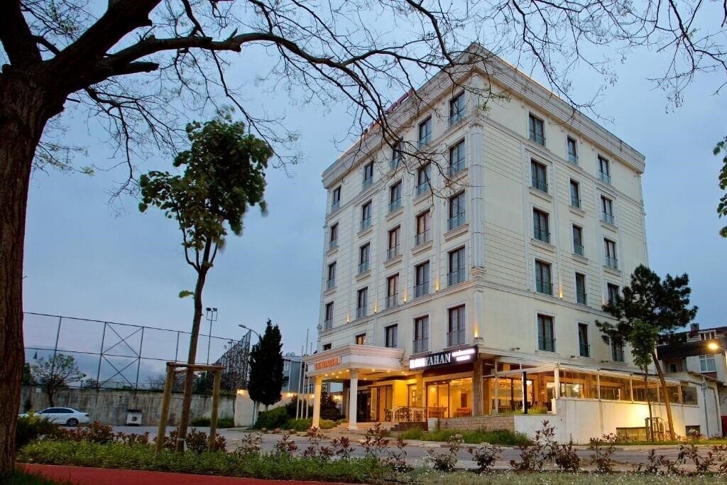 Отель Villa Vanilla Hotel (ex. Villa Vanilla Hotel Boutique) 4*