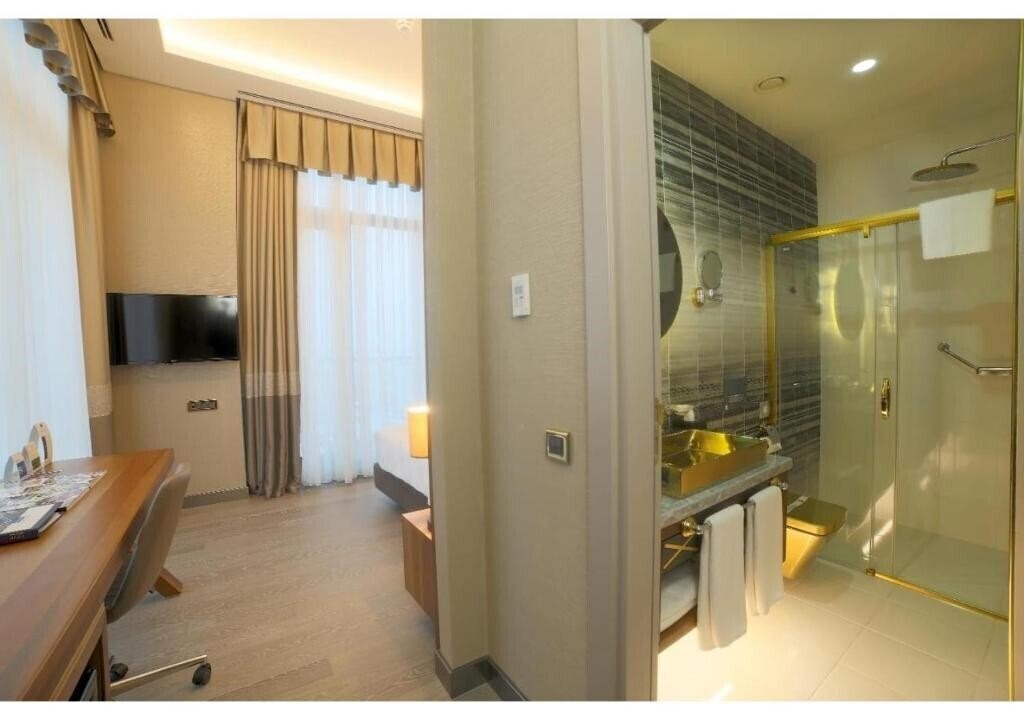 Зображення Tryp by Wyndham Istanbul Topkapi 4*