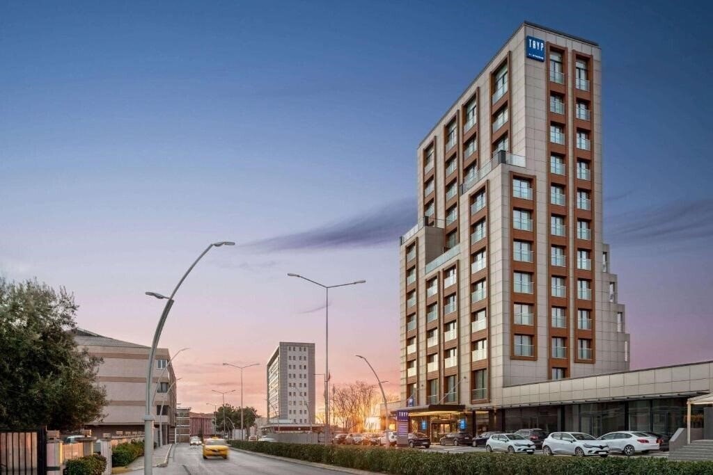 Вид Tryp by Wyndham Istanbul Topkapi 4*